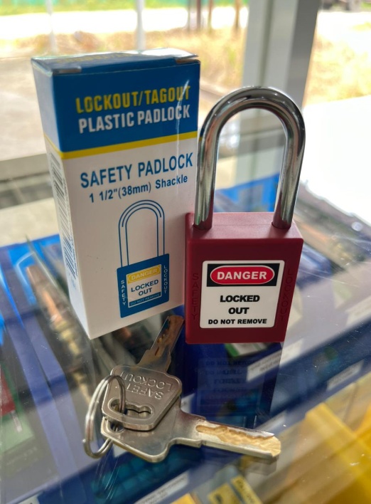 Safety Padlock Lockout Tagout (LOTO) 38mm untuk penguncian peralatan keselamatan industri dijual di Toko Mining General Spare Part.