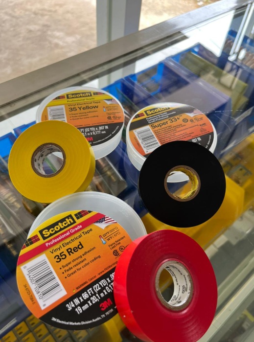 3M Scotch Vinyl Electrical Tape berbagai warna – isolasi listrik berkualitas untuk kebutuhan industri dan tambang.